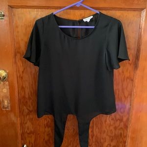 Women’s size extra small black,Socialite tie in front top